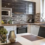 Geri Imadnivalo Lakas Belvarosaban Apartament