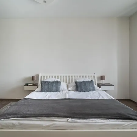 Geri Imadnivalo Lakas Belvarosaban Apartment